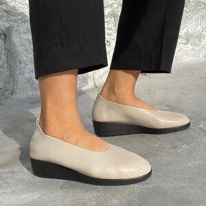 SOLD—HOPP Studios IO Slipper - Putty Nappa WMN 9.5 - NWD—SOLD